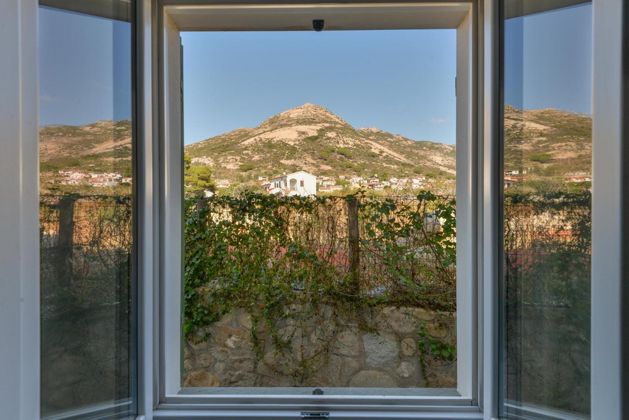 Il Quartiere Apt Pianosa Pomonte Exterior photo